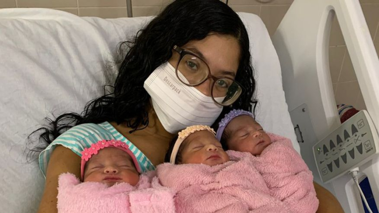 Gravidez natural: jovem de 20 anos dá à luz a trigêmeos em hospital da Paraíba e chama a atenção de equipe médica