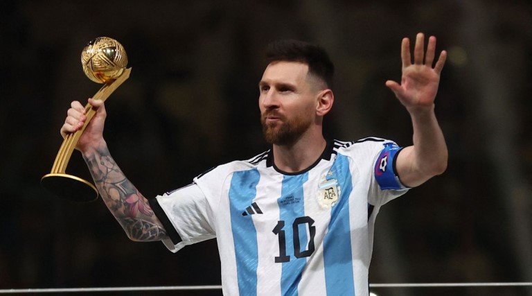 Messi recebe proposta de R$ 2 bilhões por ano para jogar na Arábia Saudita 1 messi recebe proposta de r 2 bilhoes por ano para jogar na arabia saudita