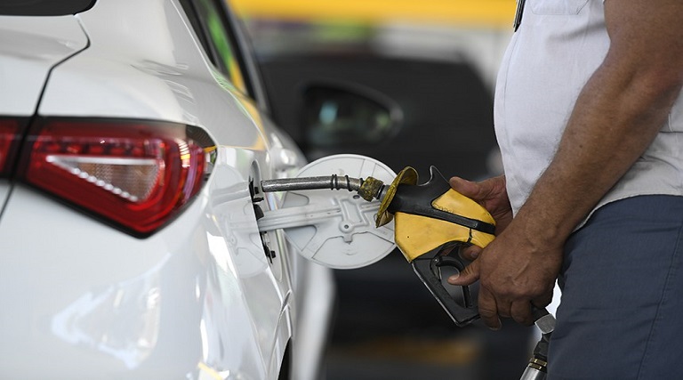 Prorrogadas MPs que retomam tributos sobre gasolina e que recriam Bolsa Família 1 prorrogadas mps que retomam tributos sobre gasolina e que recriam bolsa familia