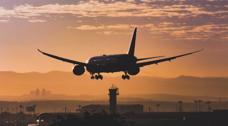 governo avalia comecar com idosos programa de passagem aerea a r 200