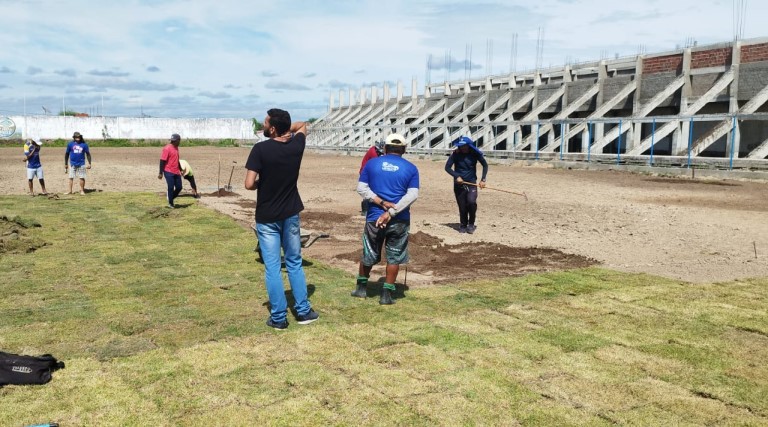videos estadio municipal de uirauna esta prestes a concluir obras do gramado alambrado e caixa de areia 1