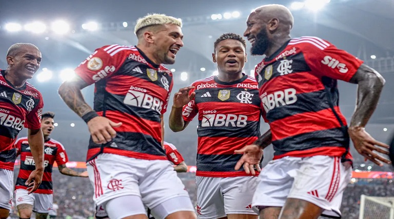 Análise: Flamengo faz sufoco inicial do Vasco virar brisa e massacra com precisão, tabelas e olé 1 analise flamengo faz sufoco inicial do vasco virar brisa e massacra com precisao tabelas e ole