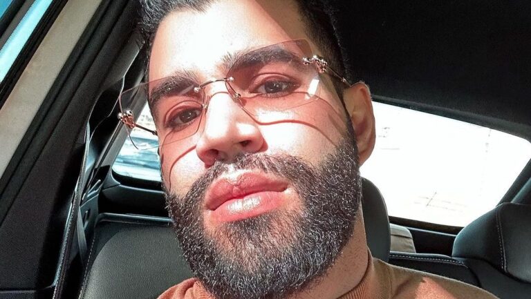 Gusttavo Lima posta foto do físico e canela fina chama atenção