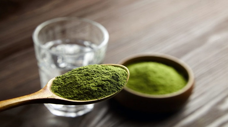 superalimentos-em-po-como-o-suco-verde-em-po-valem-a-pena