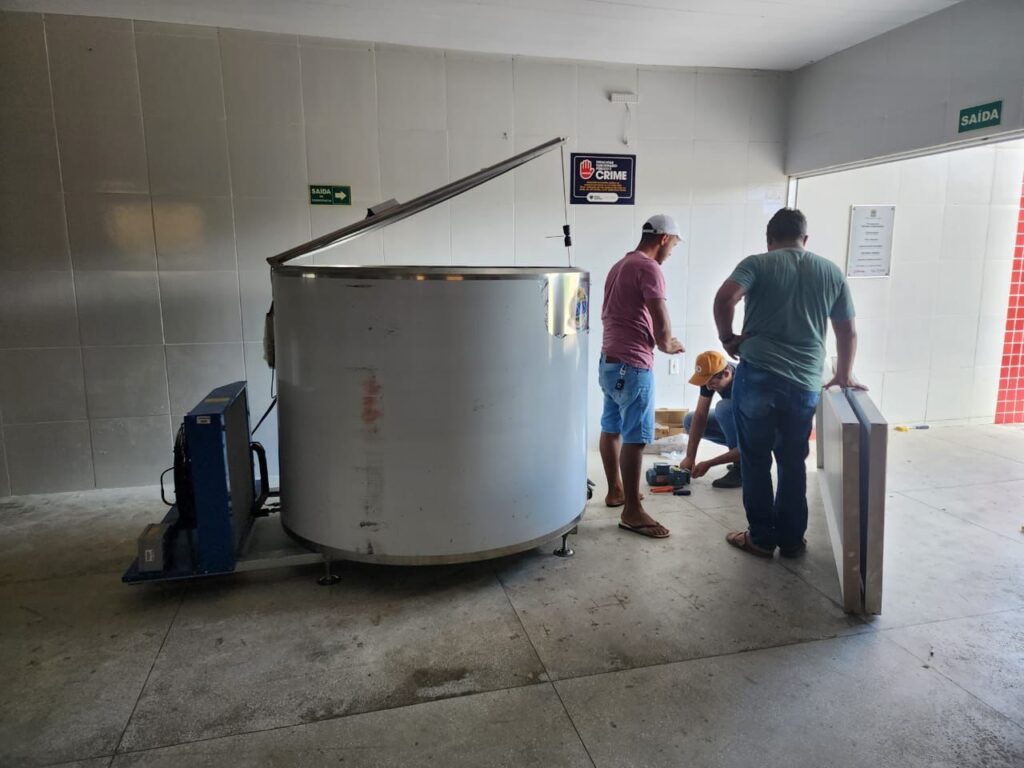Prefeitura de Poço Dantas firma parceria com a empresa ISIS visando a comercialização do leite dos pecuaristas do município 4 Imagem do WhatsApp de 2023 09 25 as 12.53.433