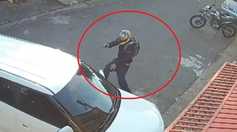 arma-de-bandido-falha-duas-vezes-em-tentativa-de-assalto-a-influencer