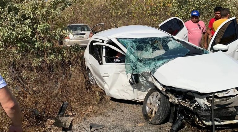 fotos grave acidente de transito envolvendo dois veiculos entre os municipios de alexandria e marcelino vieira