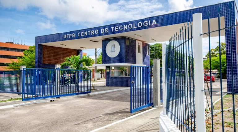 reitor-da-ufpb-anuncia-novo-concurso-para-servidores-com-35-vagas-e-remuneracao-acima-de-r-5-mil