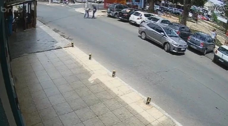 video veja momento em que coronel atira em homem apos briga por vaga