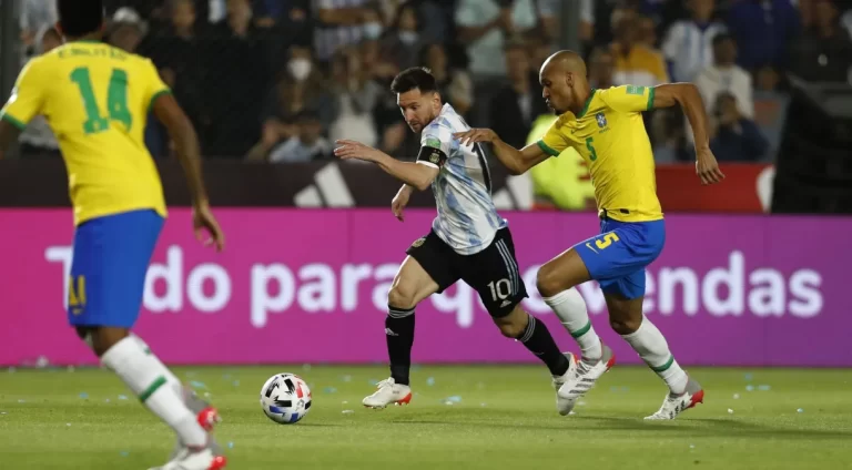 Brasil x Argentina: onde assistir ao vivo, horário e escalações do jogo das Eliminatórias