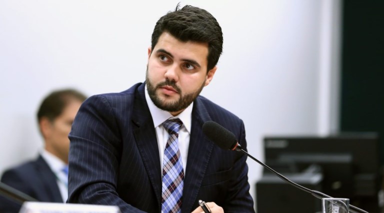 Lei paraibana proíbe divulgação de jogos estrangeiros por influenciadores 1 Lei paraibana proibe divulgacao de jogos