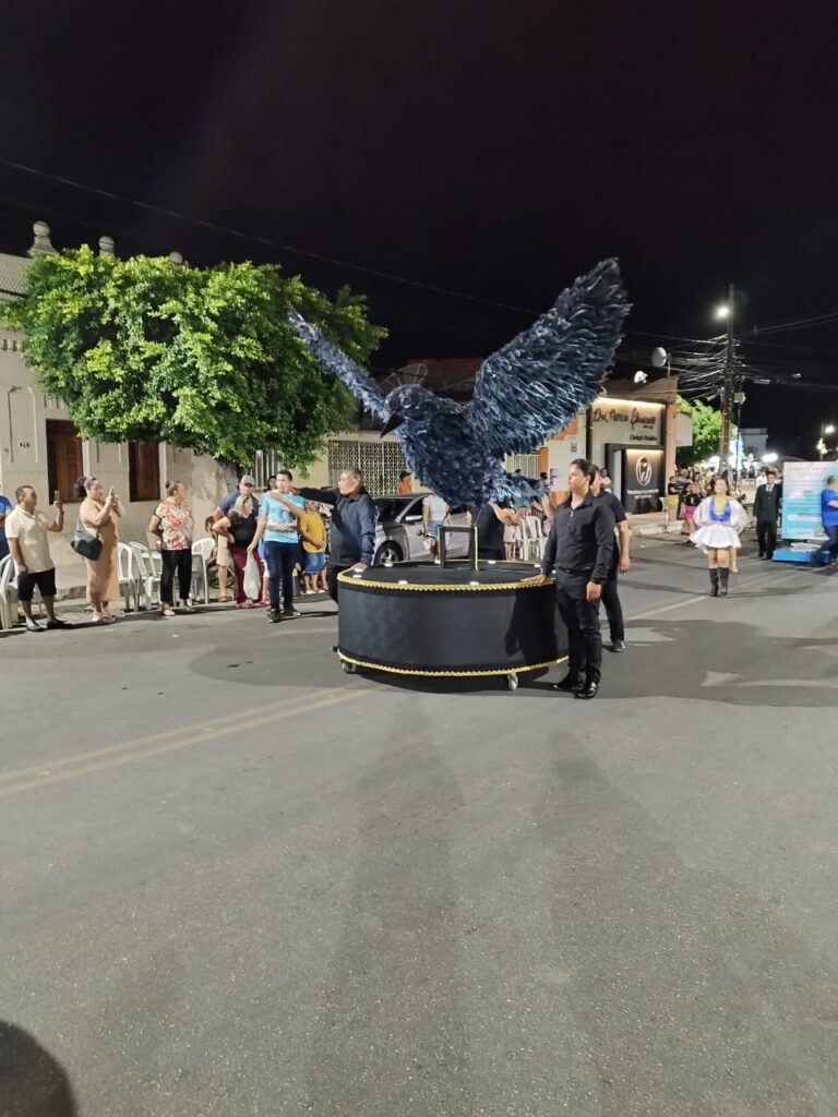 Celebração Cívica: O Desfile que Enaltece a Identidade de Uiraúna 9 WhatsApp Image 2023 12 02 at 19.05.371 1