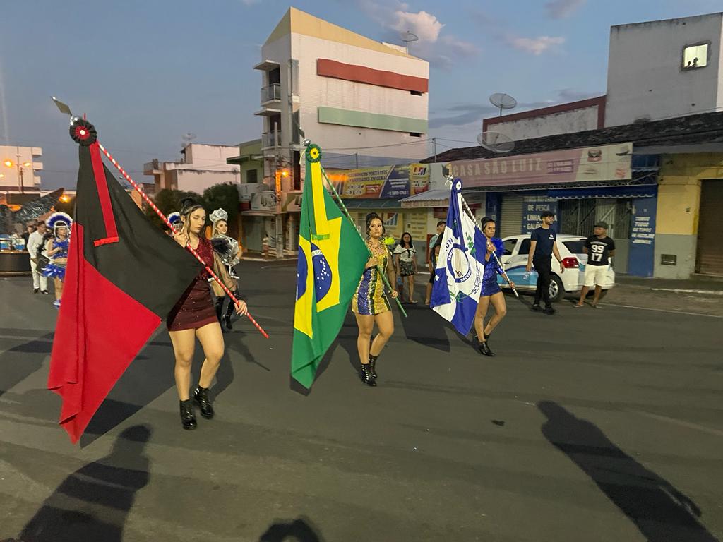 Celebração Cívica: O Desfile que Enaltece a Identidade de Uiraúna 16 WhatsApp Image 2023 12 02 at 19.16.284