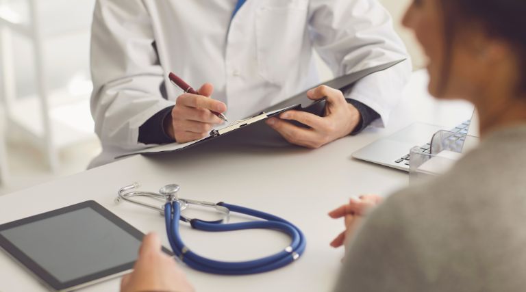 Médico abate dívida de R$ 400 mil com Fies por trabalhar no SUS: entenda a lei e quem pode requer desconto 1 medico abate divida de r 400 mil com fies por trabalhar no sus entenda a lei e quem pode requer desconto