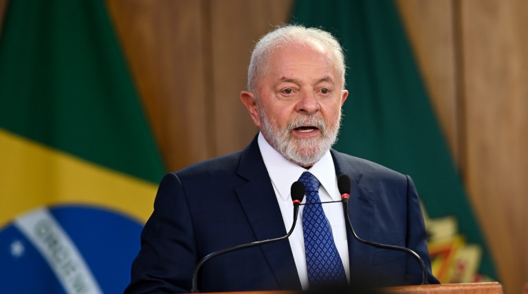 Lula propõe política especial para idosos sem assistência