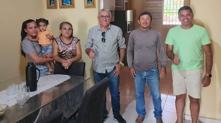 Prefeito Itamar Moreira recebe importante adesão em pleno carnaval 1 Prefeito Itamar Moreira recebe importante adesão em pleno carnaval