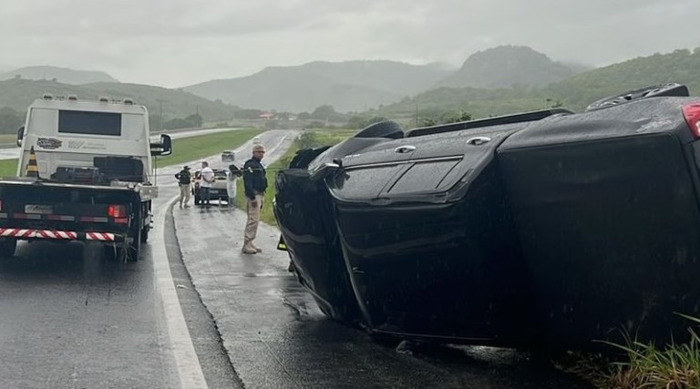 Tragédia na BR-230: 3 vítimas fatais 1 Tragédia na BR-230: 3 vítimas fatais