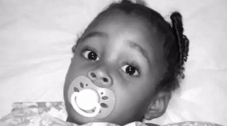 Criança morre por choque elétrico 1 Criança morre por choque elétrico