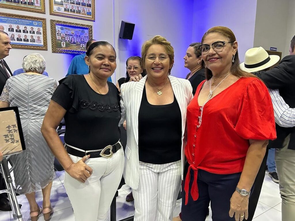 Sessão solene em Uiraúna celebra novos cidadãos honorários 3 Snapinsta.app 438078500 18065961712518068 8681881152223415198 n 1080