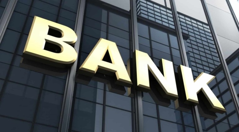 Projeto de lei permite saque automático em contas bancárias devedoras