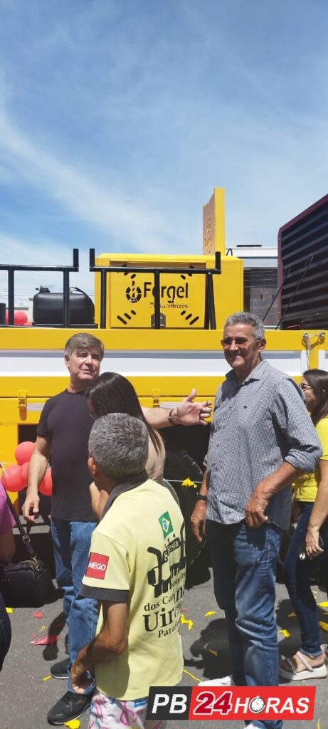 Uiraúna celebra chegada de Perfuratriz Fergel para combate à seca 6 WhatsApp Image 2024 05 04 at 11.28.21