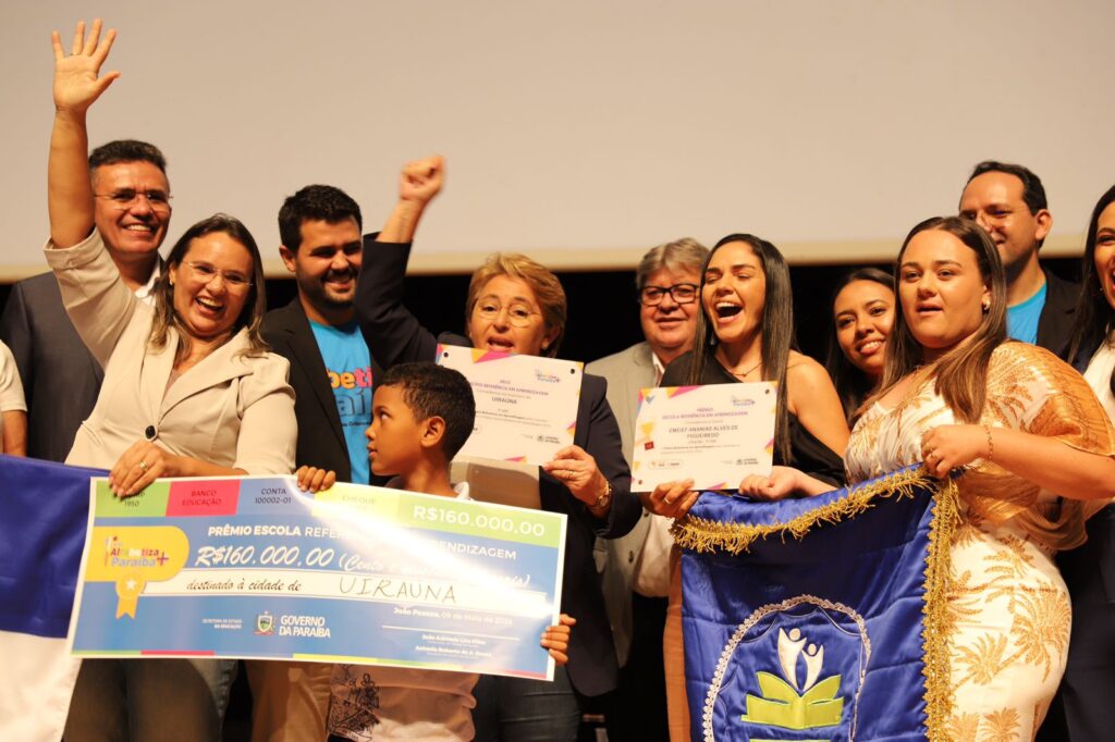 Educação em Uiraúna ganha destaque com prêmio Alfabetiza + Paraíba 3 WhatsApp Image 2024 05 09 at 20.03.59 1