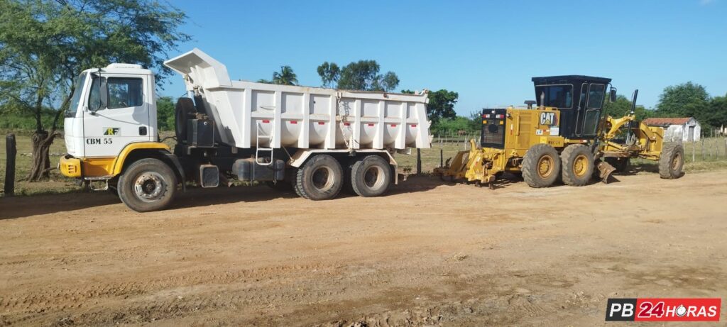 Fotos: Início da obra de pavimentação da PB 387 que liga Uiraúna a Vieirópolis 7 WhatsApp Image 2024 05 22 at 08.17.50 2
