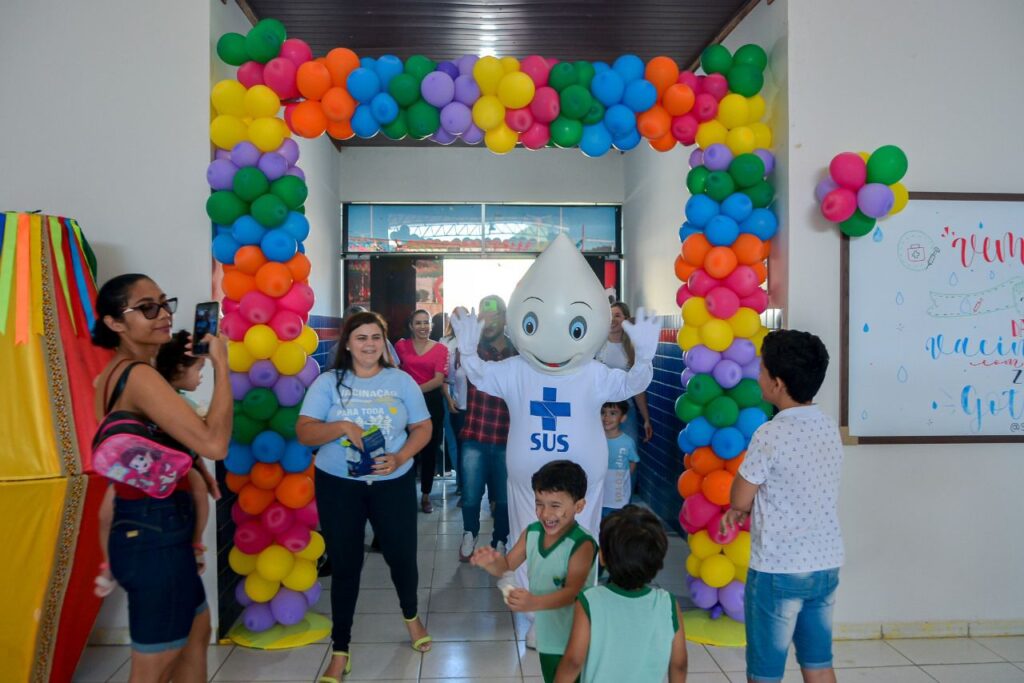 Zé Gotinha visita campanha de vacinação em Poço Dantas 14 WhatsApp Image 2024 06 11 at 11.39.41 2