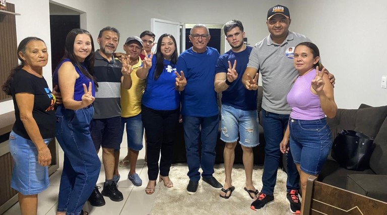Prefeito Itamar Moreira, Claudineide Baltazar e Mardônio Ferreira participaram de Jantar com Família Silvana 1 Prefeito Itamar Moreira Claudineide Baltazar e Mardonio Ferreira participaram de Jantar com Familia Silvana