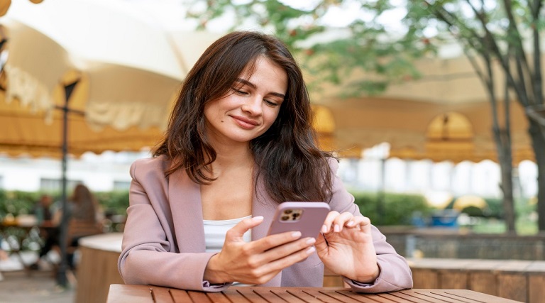 Uso de celular não causa câncer, conclui estudo
