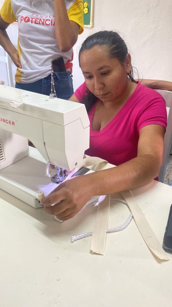 Artesã de Poço Dantas é premiada em concurso estadual 5 WhatsApp Image 2024 09 05 at 17.20.05 1