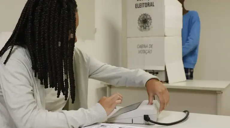 Mesário tem direito a folga por atuar nas Eleições 2024? 1 Mesário tem direito a folga por atuar nas Eleições 2024?