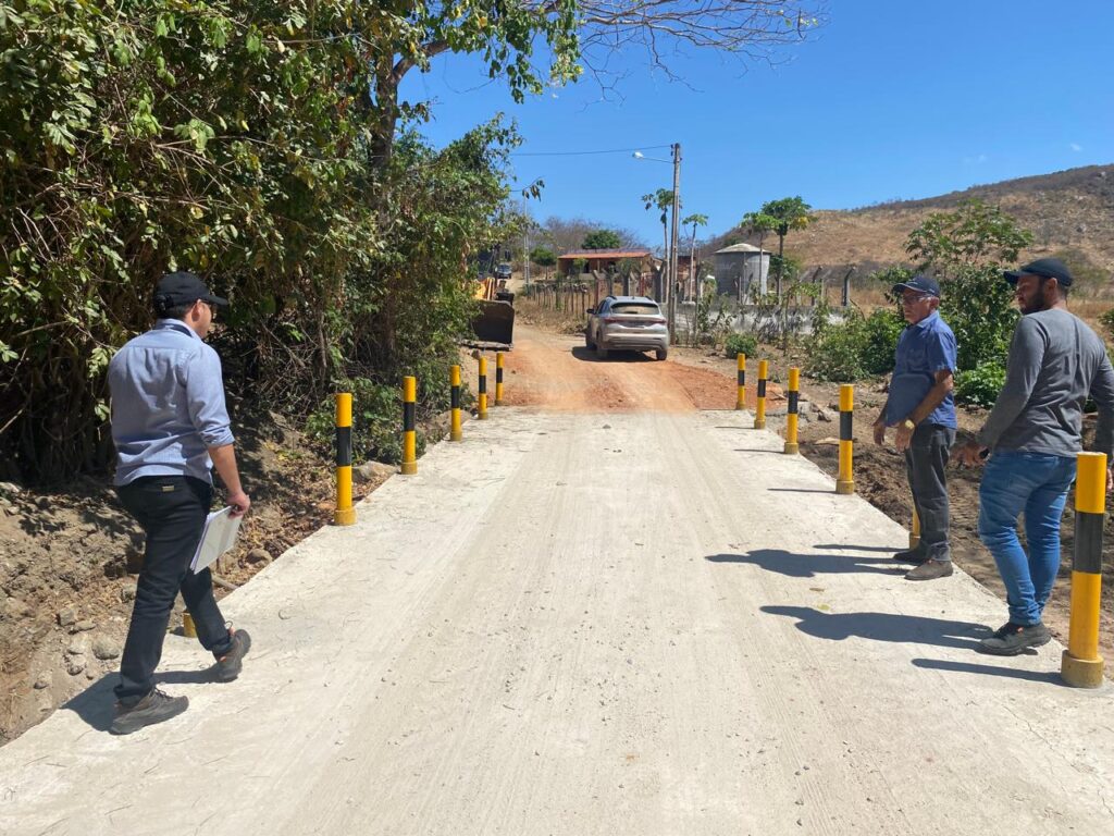 Prefeito Itamar Moreira de Poço Dantas retoma visitas às obras e ações desenvolvidas pelo seu governo 3 WhatsApp Image 2024 10 11 at 19.37.432