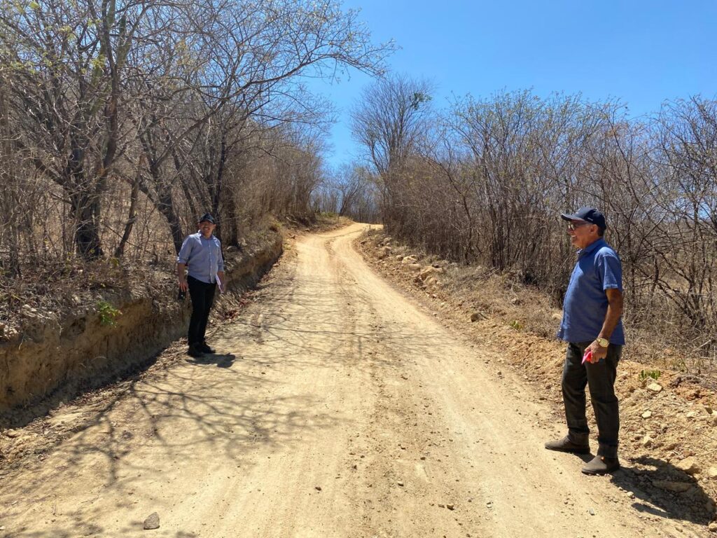 Prefeito Itamar Moreira de Poço Dantas retoma visitas às obras e ações desenvolvidas pelo seu governo 5 WhatsApp Image 2024 10 11 at 19.37.433