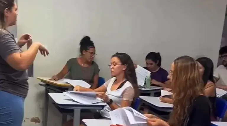 Vídeo: Curso de Assistente Administrativo qualifica jovens em Uiraúna em parceria com SENAI e a ÁLYA construtora 1 Vídeo: Curso de Assistente Administrativo qualifica jovens em Uiraúna em parceria com SENAI e a ÁLYA construtora