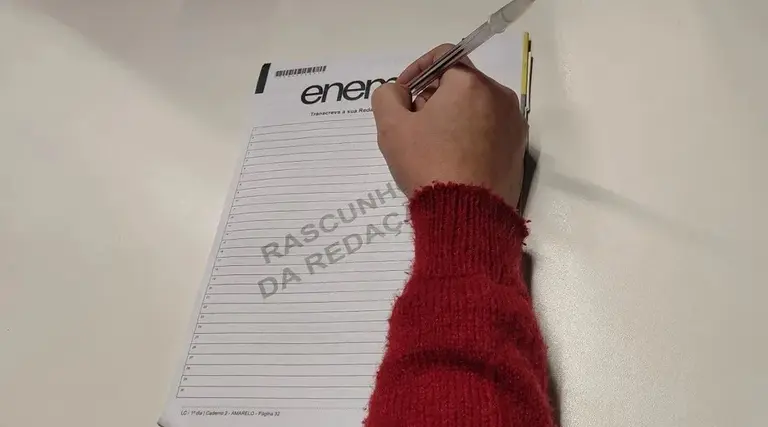 Enem 2024: Apenas 12 tiram nota máxima na redação