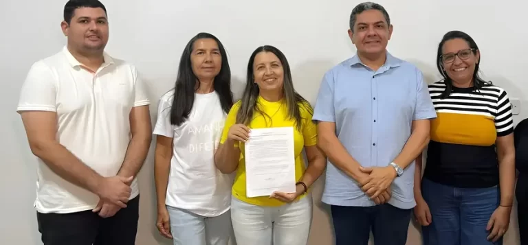 Professores de Joca Claudino recebem reajuste e PCCR histórico