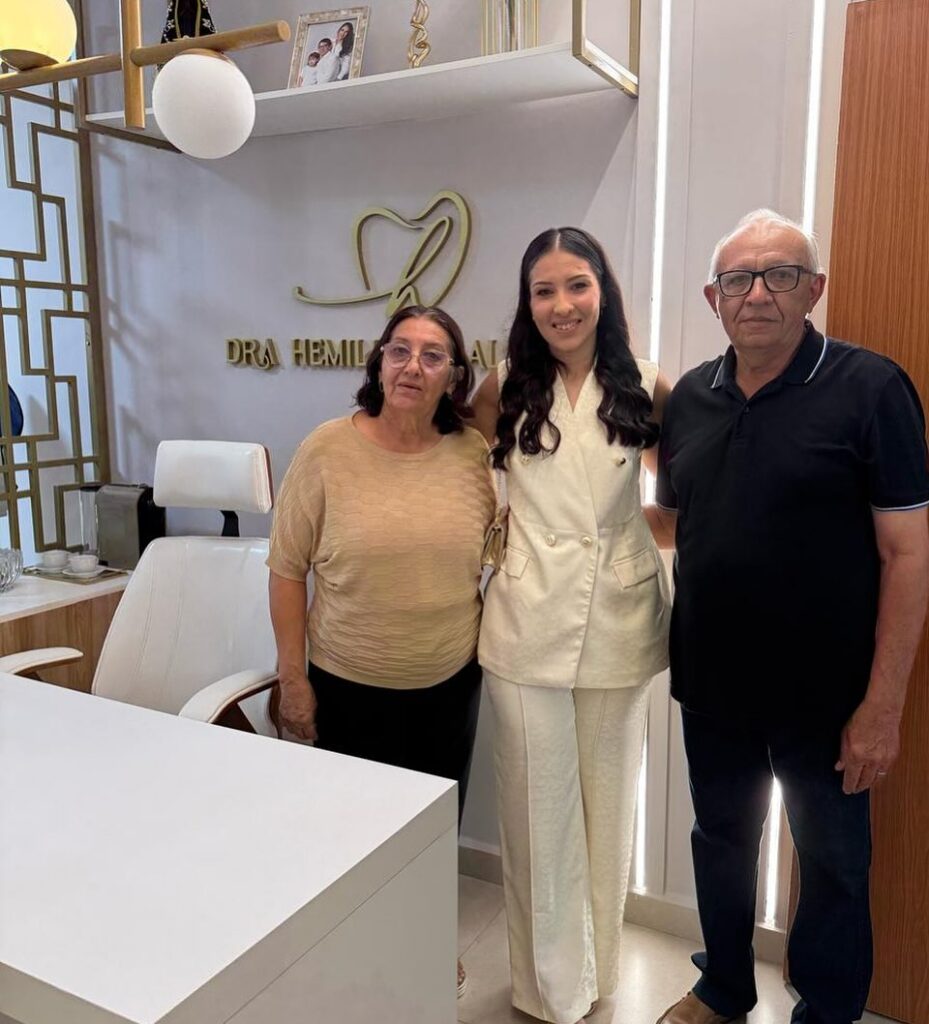 Novo consultório odontológico é inaugurado em Uiraúna 4 3 3