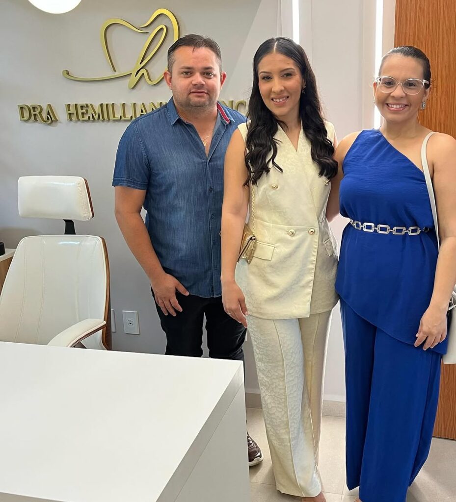 Novo consultório odontológico é inaugurado em Uiraúna 5 4 3