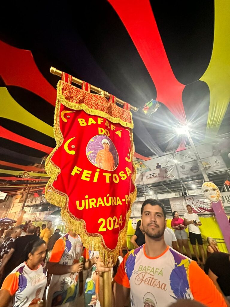 Feitosa: O carnavalesco que encanta Uiraúna 2 Imagem do WhatsApp de 2025 02 10 as 10.35.14 7d39bd3a