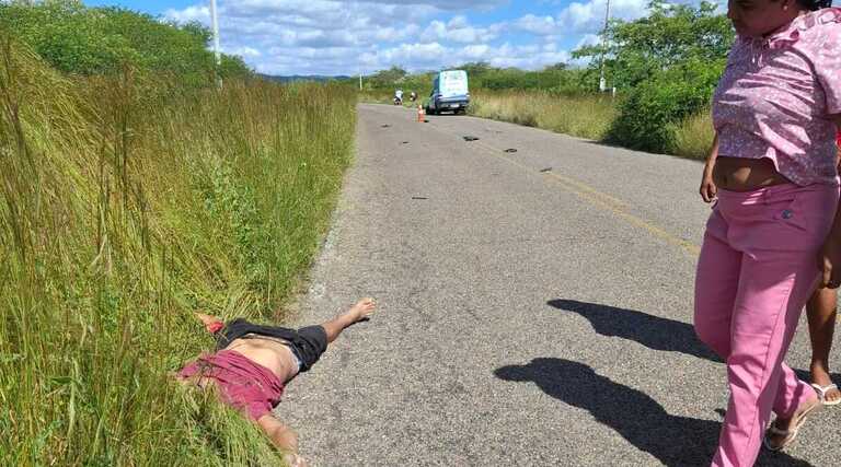 Fotos: Acidente de moto na RN 117 mata motociclista 1 Acidente de moto na RN 117 mata motociclista