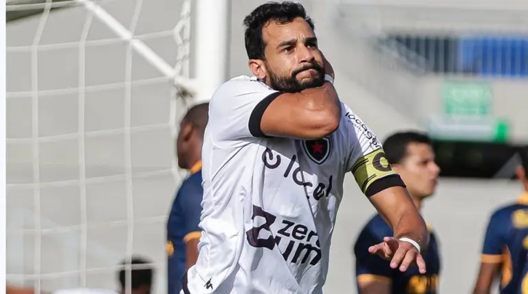 Botafogo-PB vence Retrô e reage na série C 1 Botafogo PB vence Retro e reage na serie C