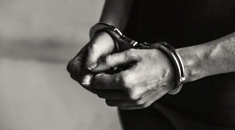Justiça tardia: Britânico é inocentado após 38 anos preso
