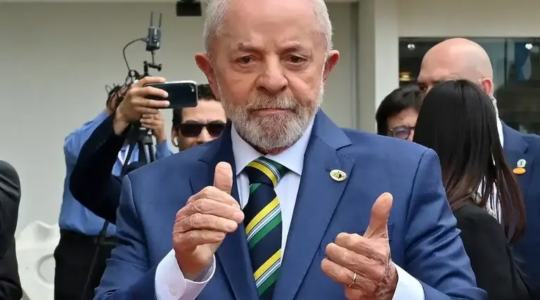 Lula anuncia gás gratuito para 22 milhões de famílias
