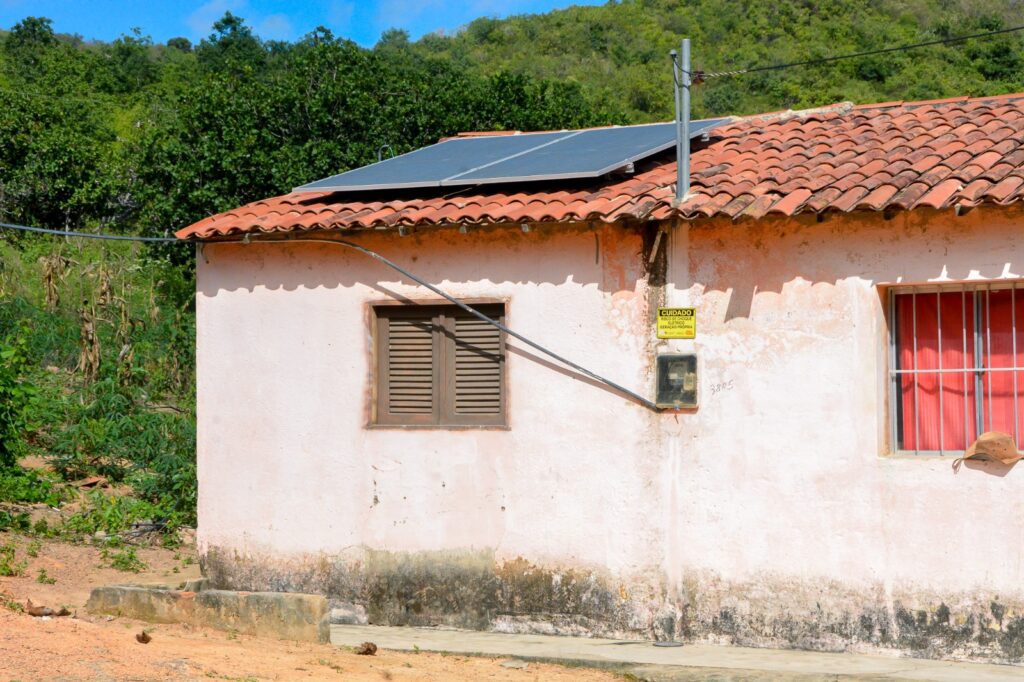 Fotos: Poço Dantas leva energia solar a famílias 10 WhatsApp Image 2025 05 30 at 12.20.04 2