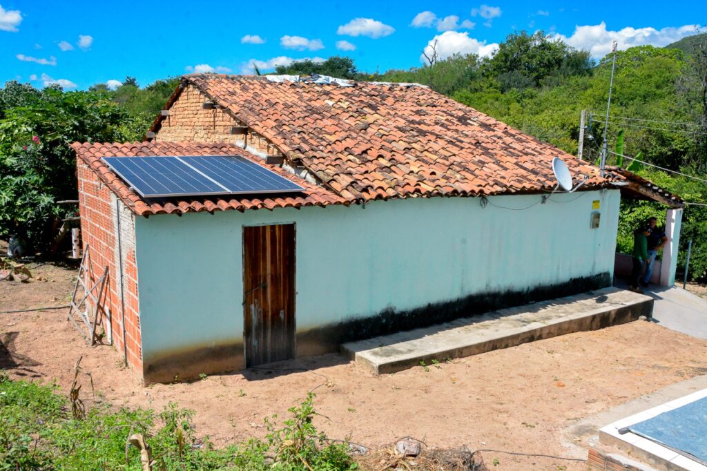 Fotos: Poço Dantas leva energia solar a famílias 33 WhatsApp Image 2025 05 30 at 12.20.15