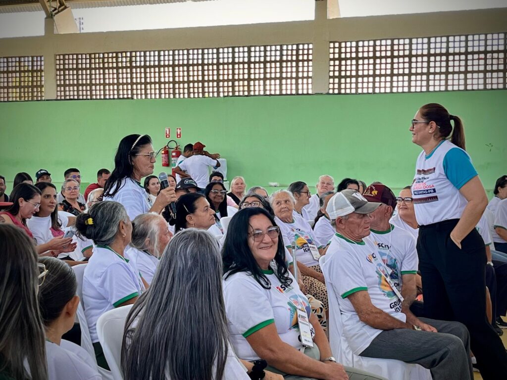 Conferência do idoso é realizada em Poço Dantas 6 5 4