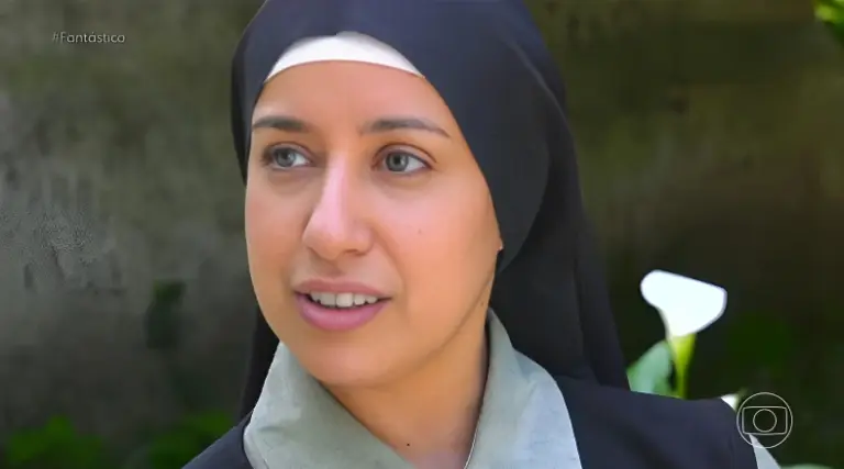 Freira brasileira afastada por ser jovem e bonita 1 Freira brasileira afastada por ser jovem e bonita