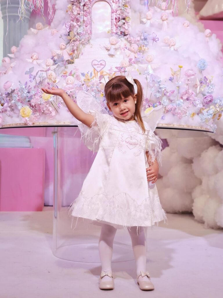 FOTOS: Virginia e Zé Felipe aparece junto em festa de aniversário da filha 3 Maria Alice 4 anos Que Deus abencoe e esteja presente em cada momento dessa festa linda 💖Obrigada @verofestas por organizarem essa festa esta tudo um sonho 🤍 2