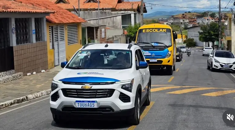 Prefeitura de Serra Redonda amplia frota com apoio de Wellington Roberto 1 Prefeitura de Serra Redonda amplia frota com apoio de Wellington Roberto